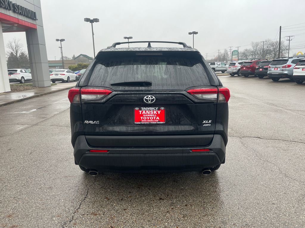 Certified 2020 Toyota RAV4 XLE image 4