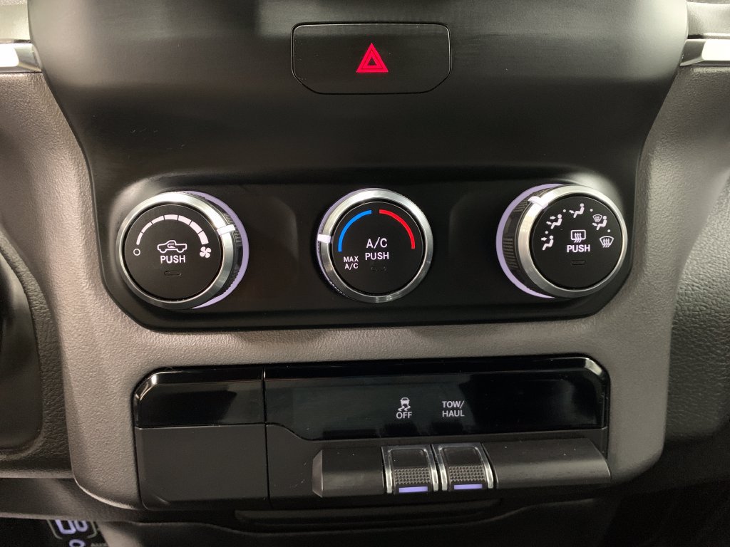Used 2024 RAM 1500 Big Horn AWD/4WD image 9