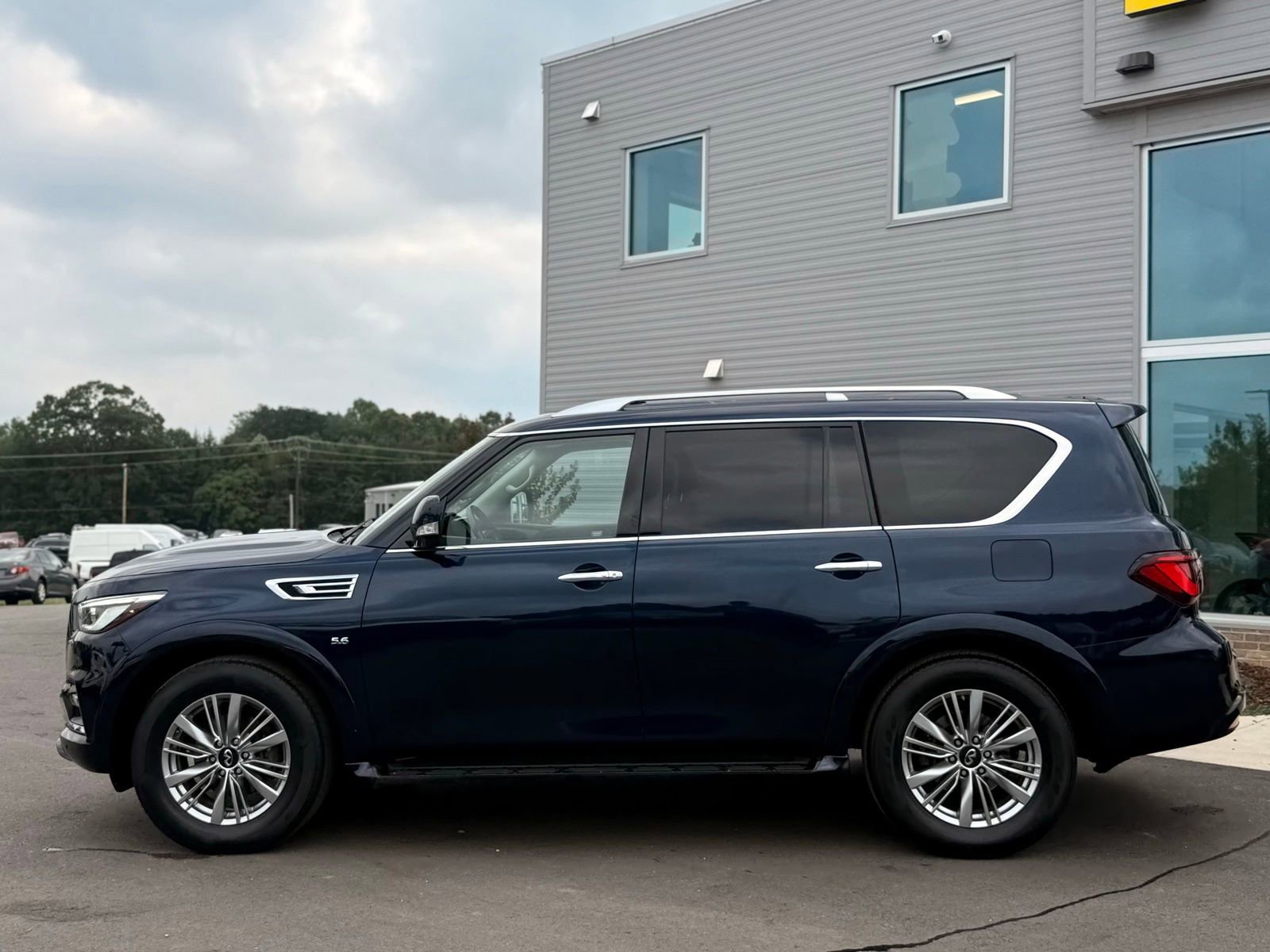 Used 2020 INFINITI QX80 Luxe w/ Proassist Package image 38