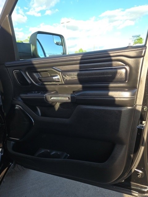 Used 2024 RAM 1500 Limited w/ Night Edition image 40