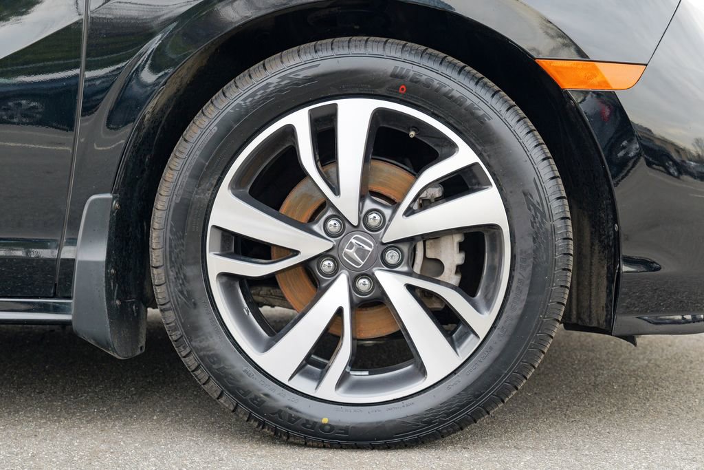 Used 2023 Honda Odyssey Touring image 12