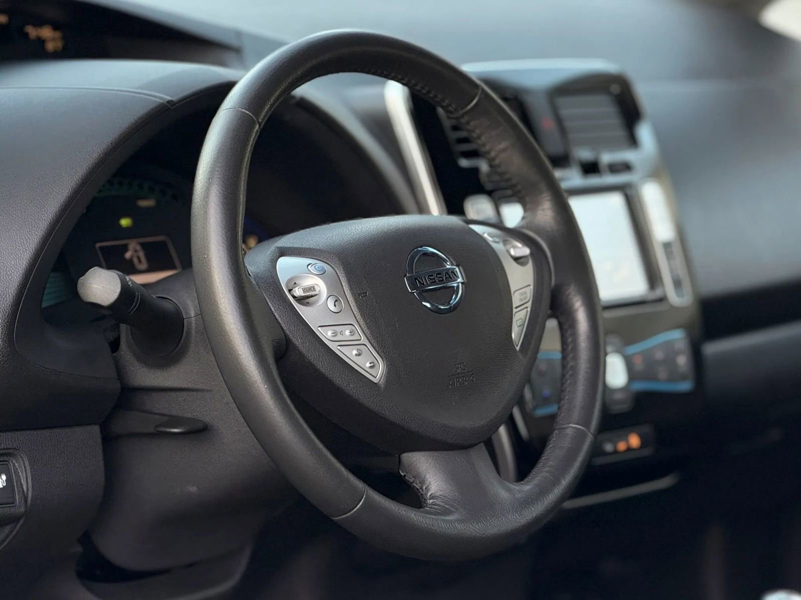 Used 2014 Nissan Leaf SV w/ LED & Quick Charge Package FWD image 13