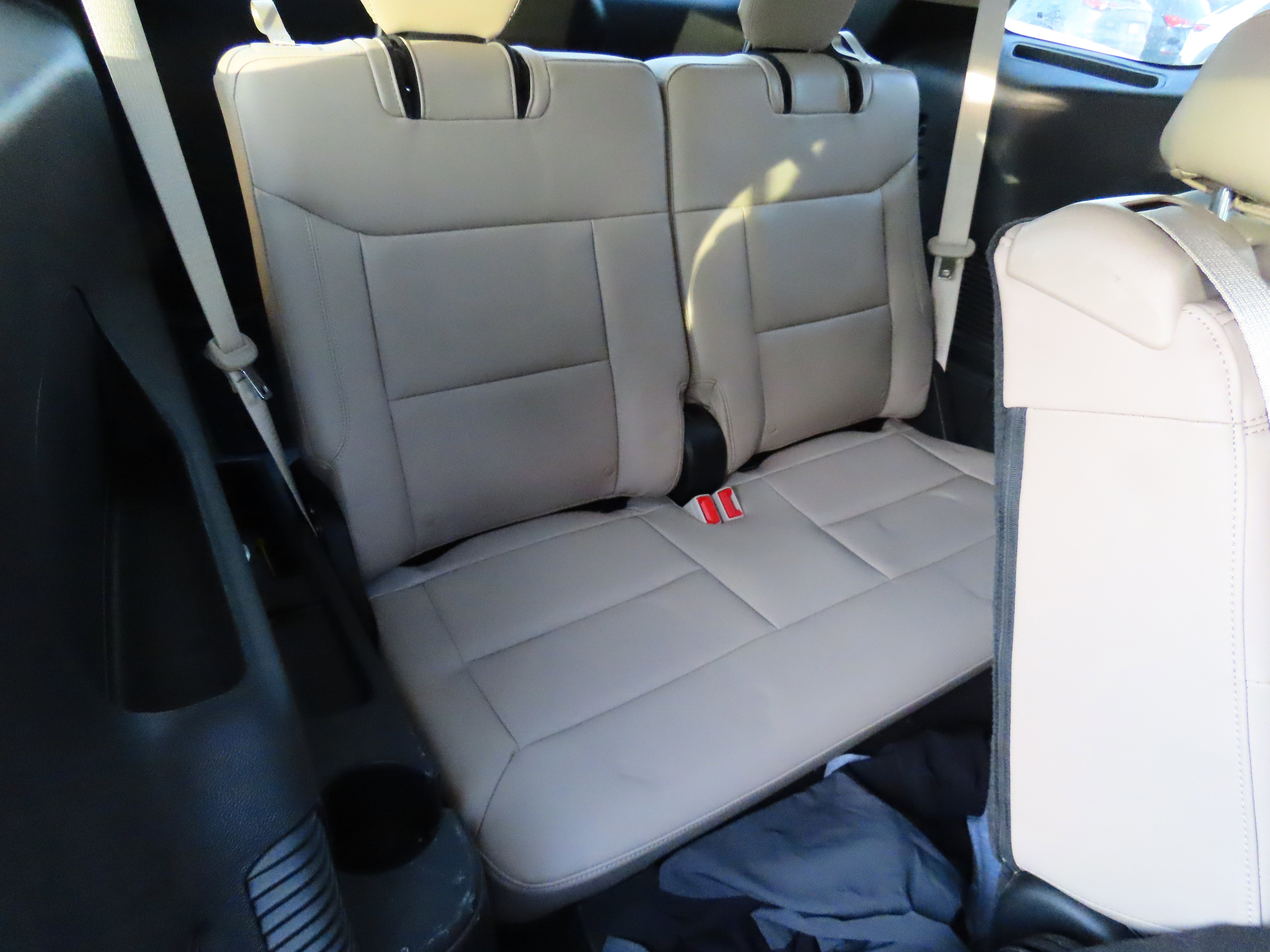 Used 2023 Ford Explorer XLT w/ Equipment Group 202A image 13