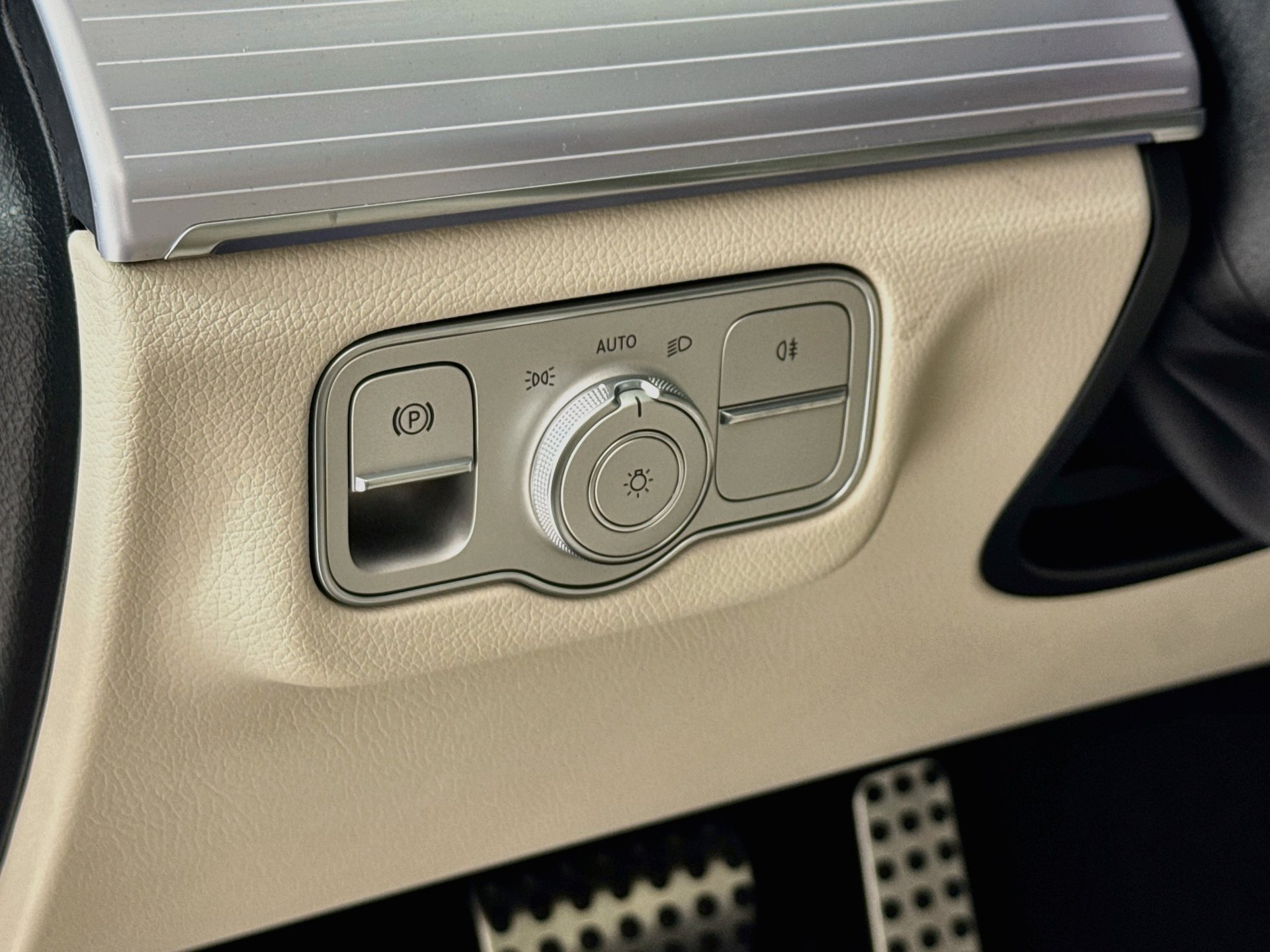 New 2027 Mercedes-Benz GLS 450 4MATIC image 11