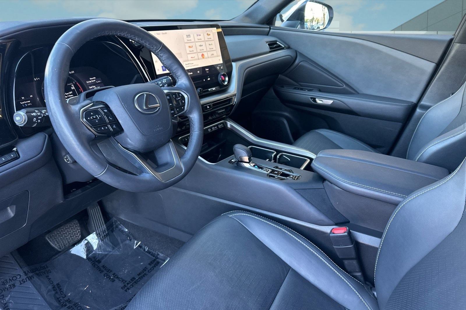 Certified 2024 Lexus TX 350 FWD w/ Technology Package image 4