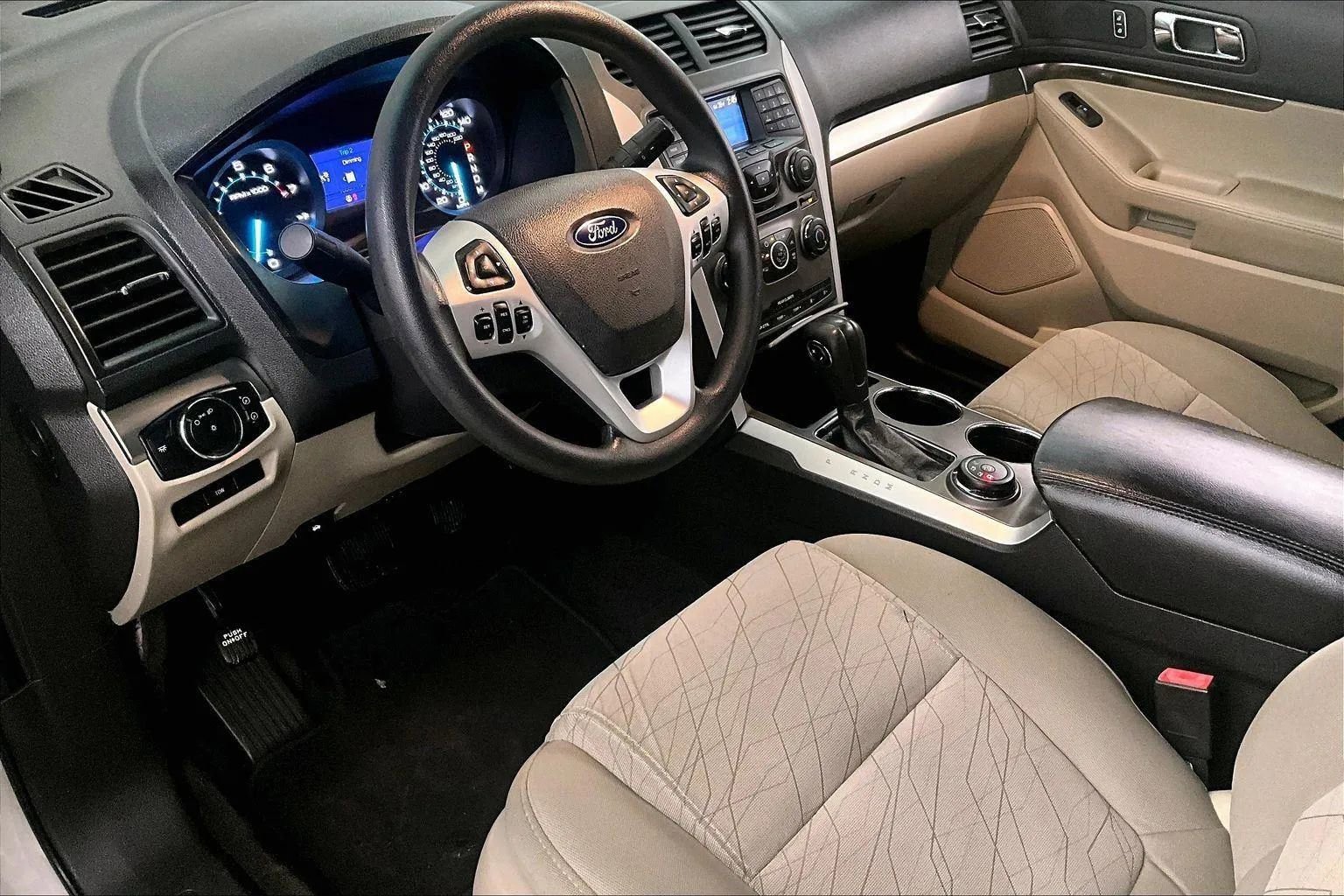 Used 2013 Ford Explorer 4WD w/ Class III Trailer Tow Pkg image 12