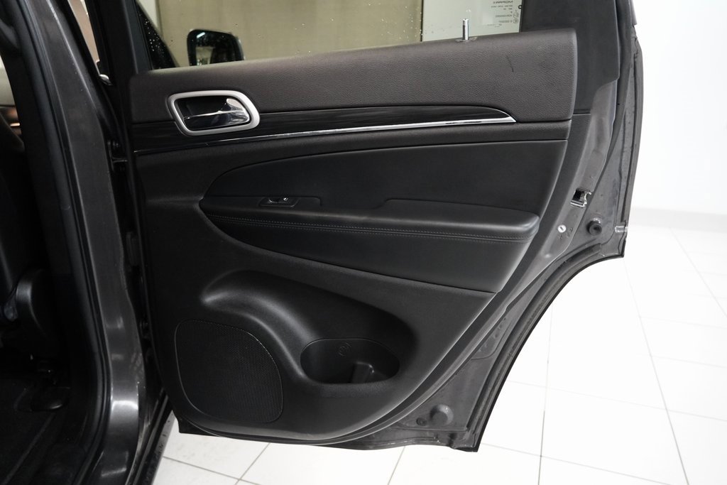 Used 2020 Jeep Grand Cherokee Limited image 29
