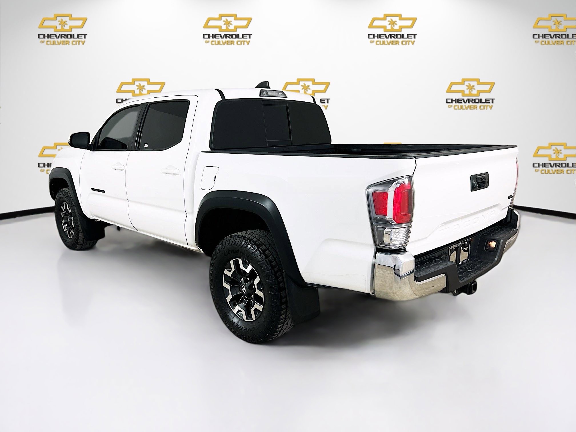 Used 2023 Toyota Tacoma TRD Off-Road image 5