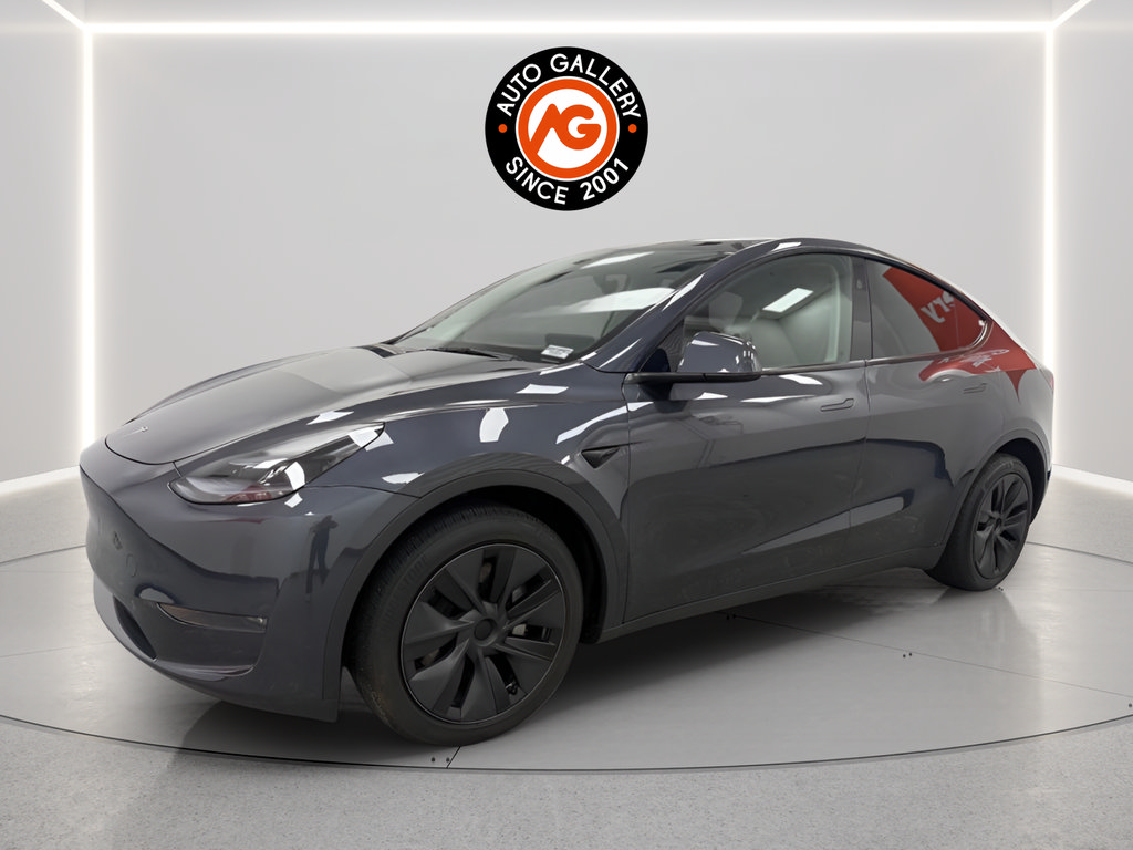 Used 2025 Tesla Model Y Long Range AWD/4WD image 3
