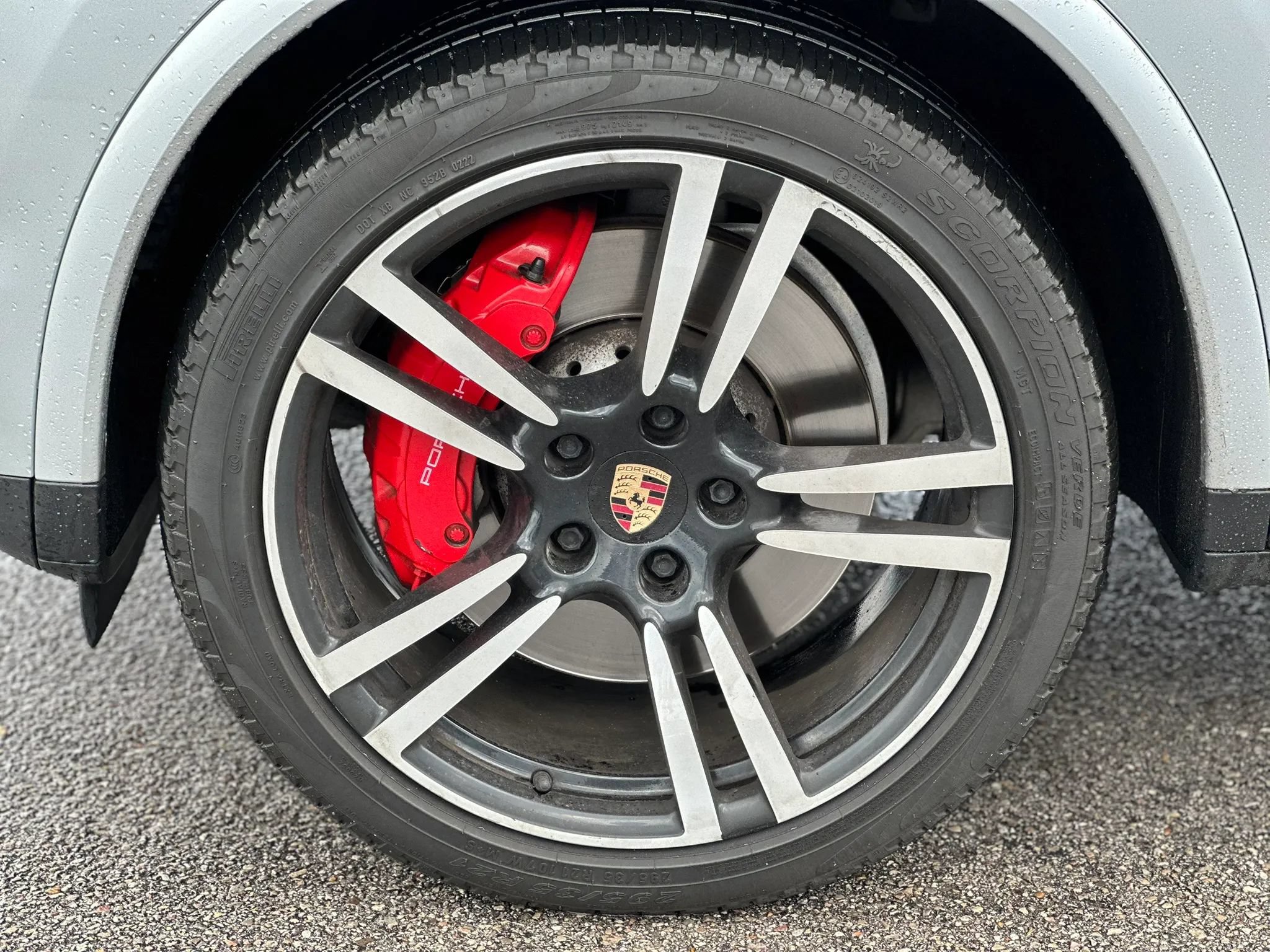 Used 2014 Porsche Cayenne Turbo S AWD/4WD image 27
