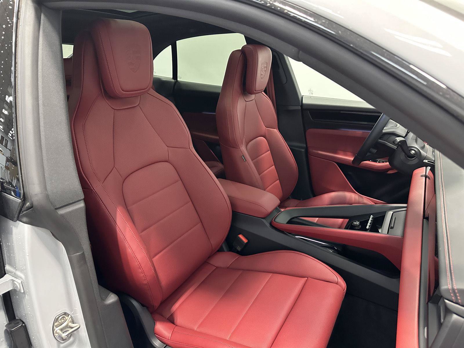 New 2026 Porsche Macan 4S Electric AWD/4WD image 44