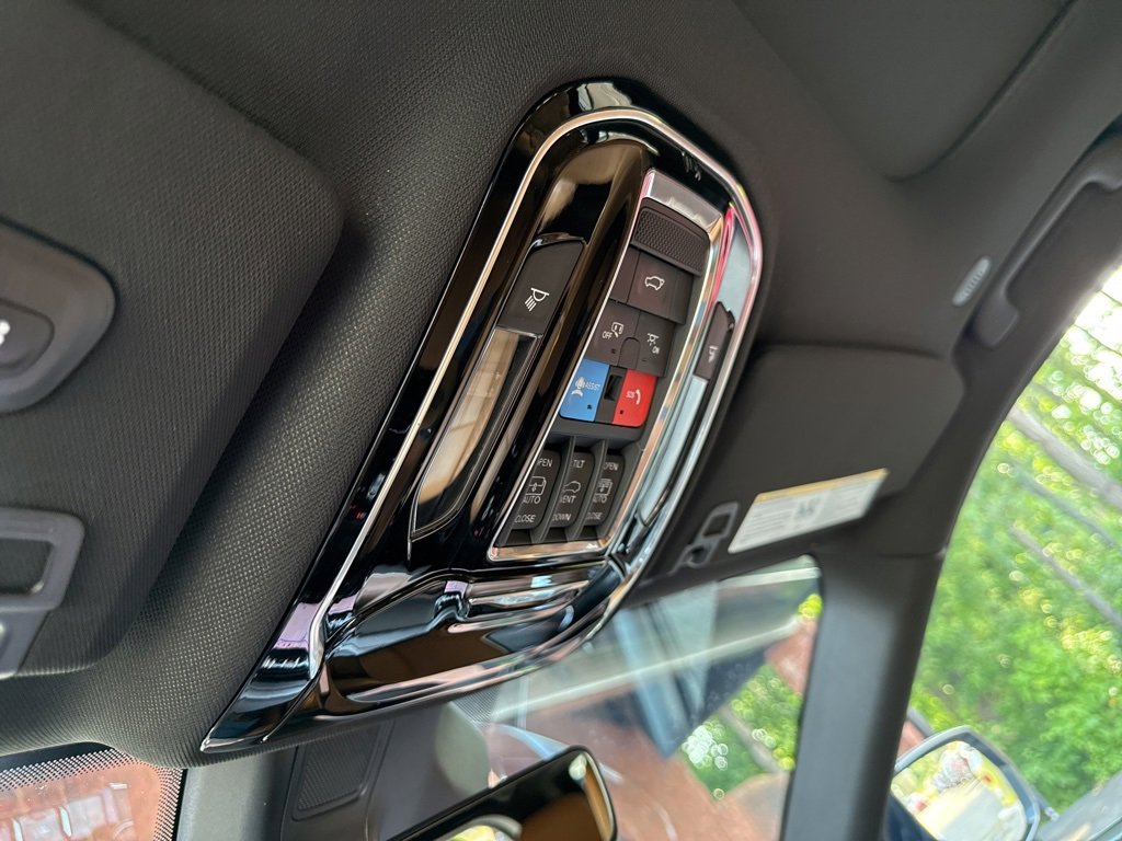 Used 2021 Jeep Grand Cherokee L Summit w/ Luxury Tech Group V image 21