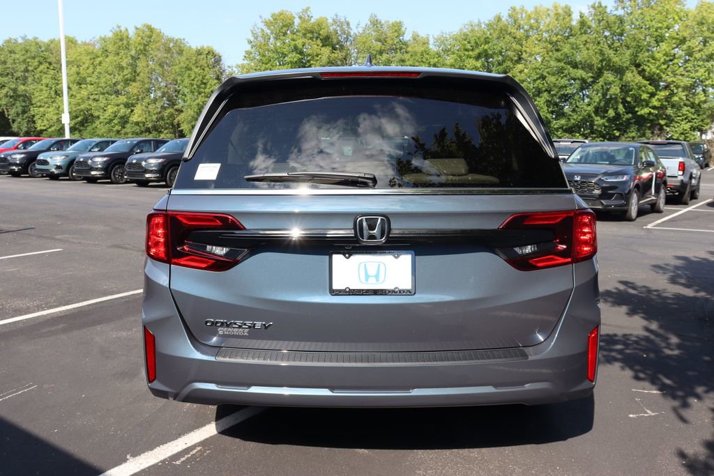 Certified 2026 Honda Odyssey EX-L image 4
