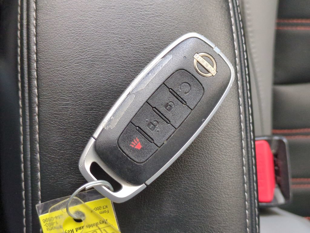 Used 2024 Nissan Kicks SR w/ SR Premium Package FWD image 23