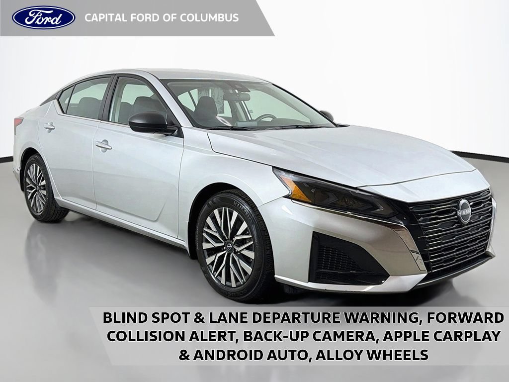 Used 2024 Nissan Altima 2.5 SV