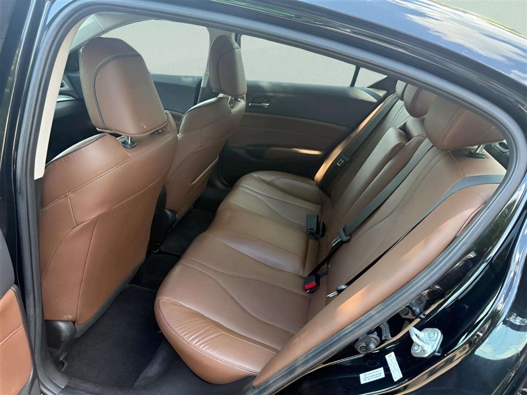 Used 2022 Acura ILX w/ Premium Package FWD image 9