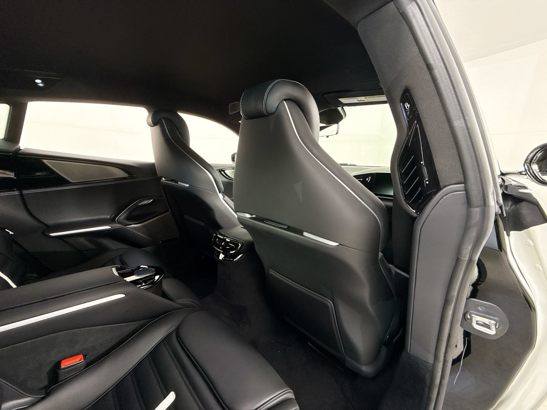 Certified 2025 Ferrari Purosangue AWD/4WD image 23