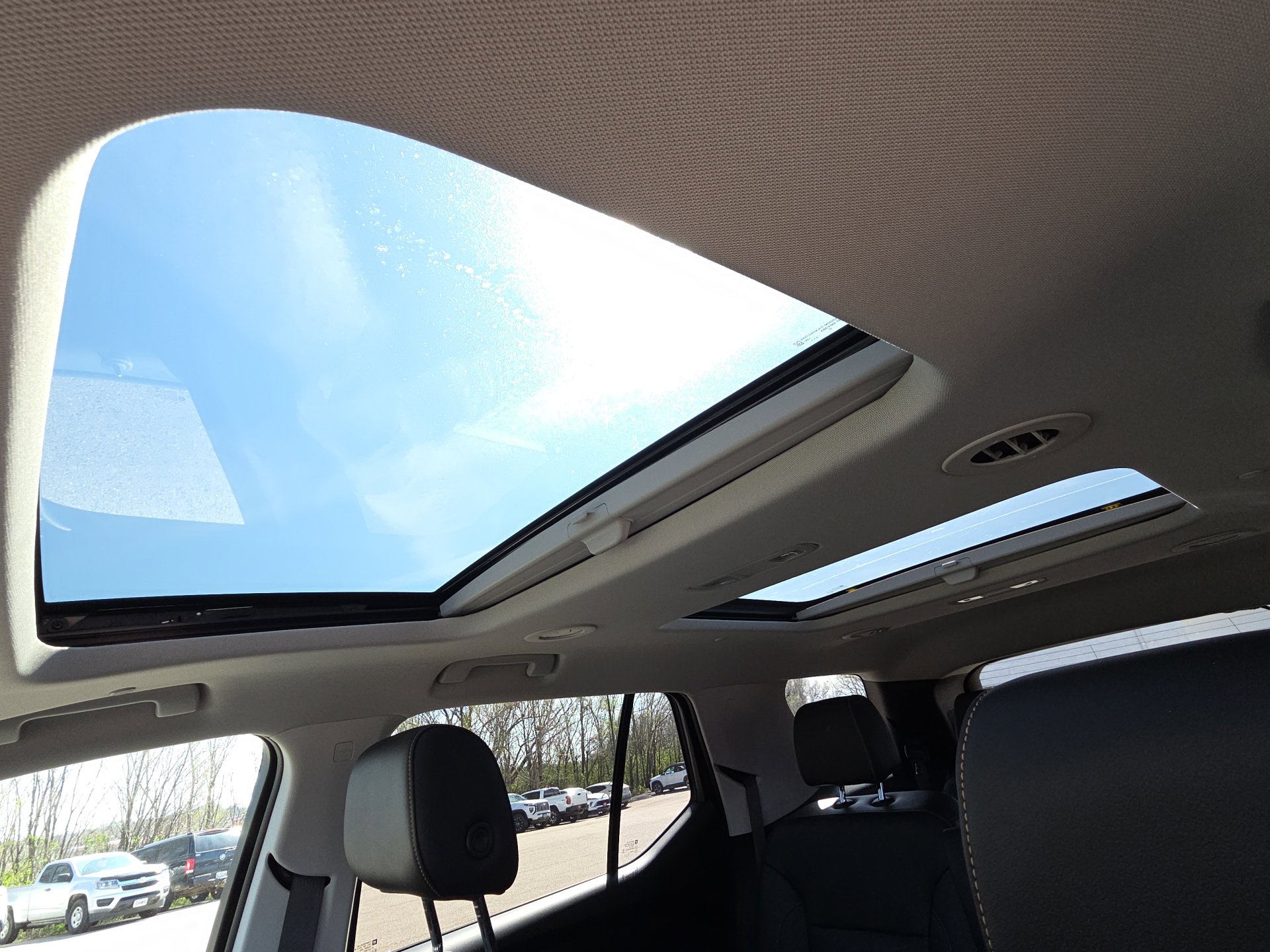 Used 2021 Chevrolet Traverse Premier w/ Redline Edition image 26