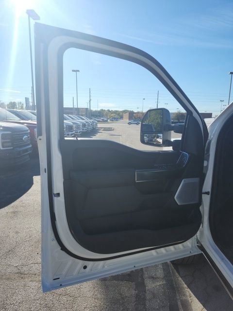 New 2026 Ford F250 Platinum image 36