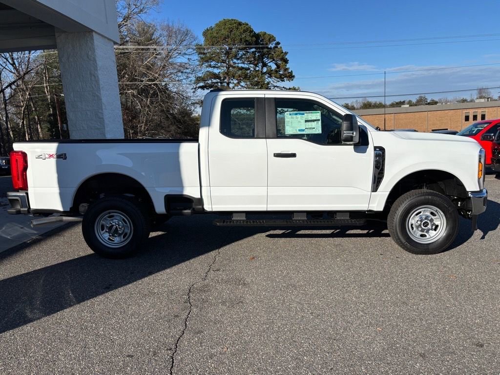 New 2026 Ford F250 XL w/ XL Chrome Package image 20