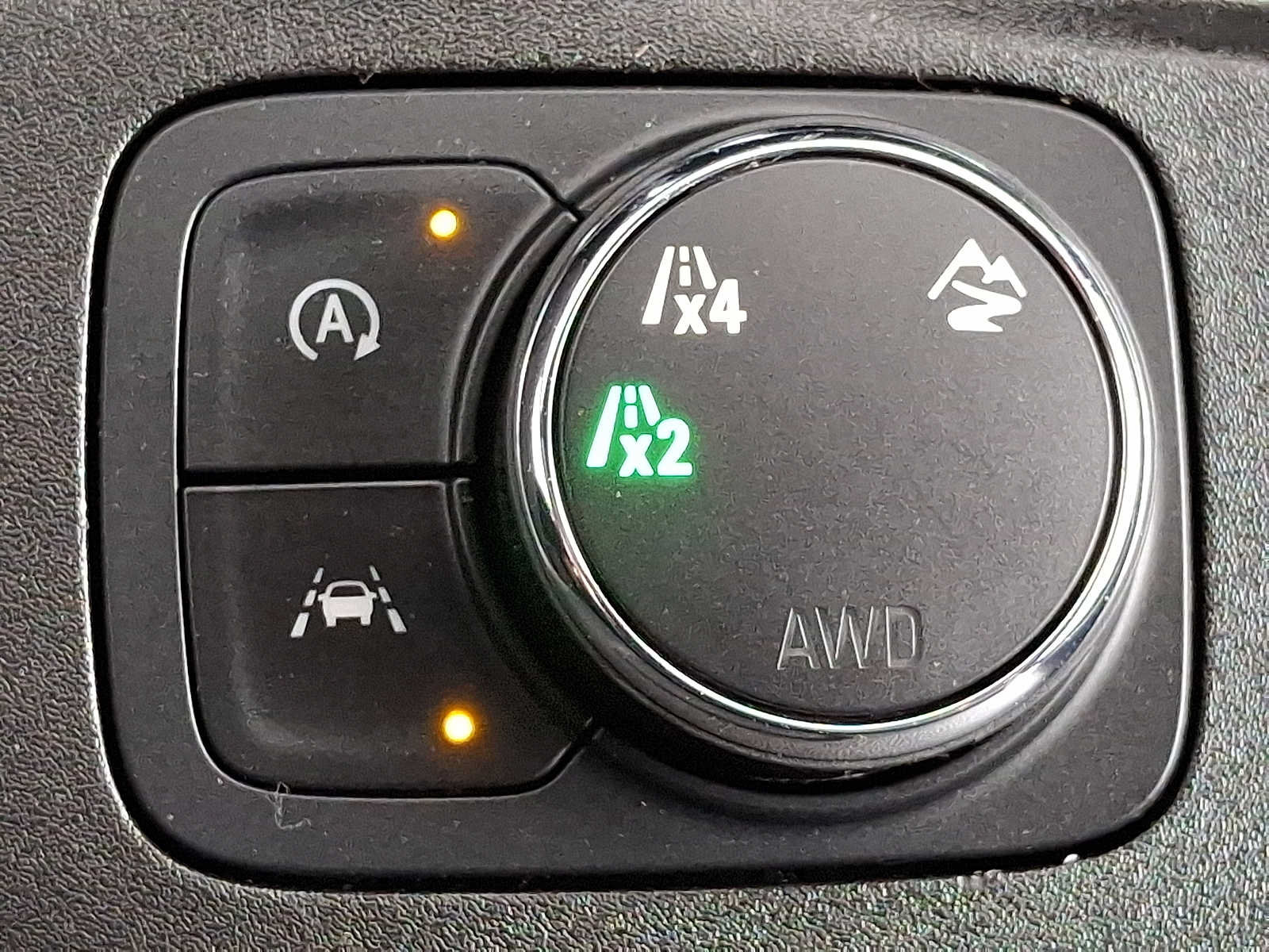 Used 2023 Chevrolet Traverse LT AWD/4WD image 26