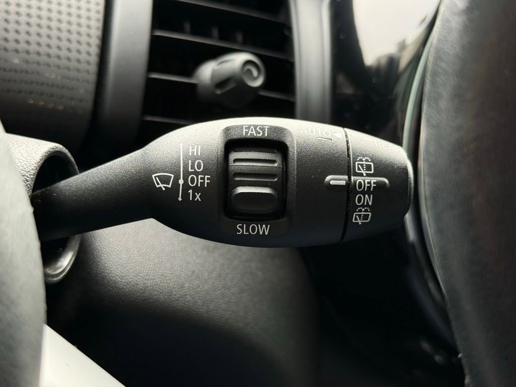 Used 2017 MINI Cooper 4-Door Hardtop image 23