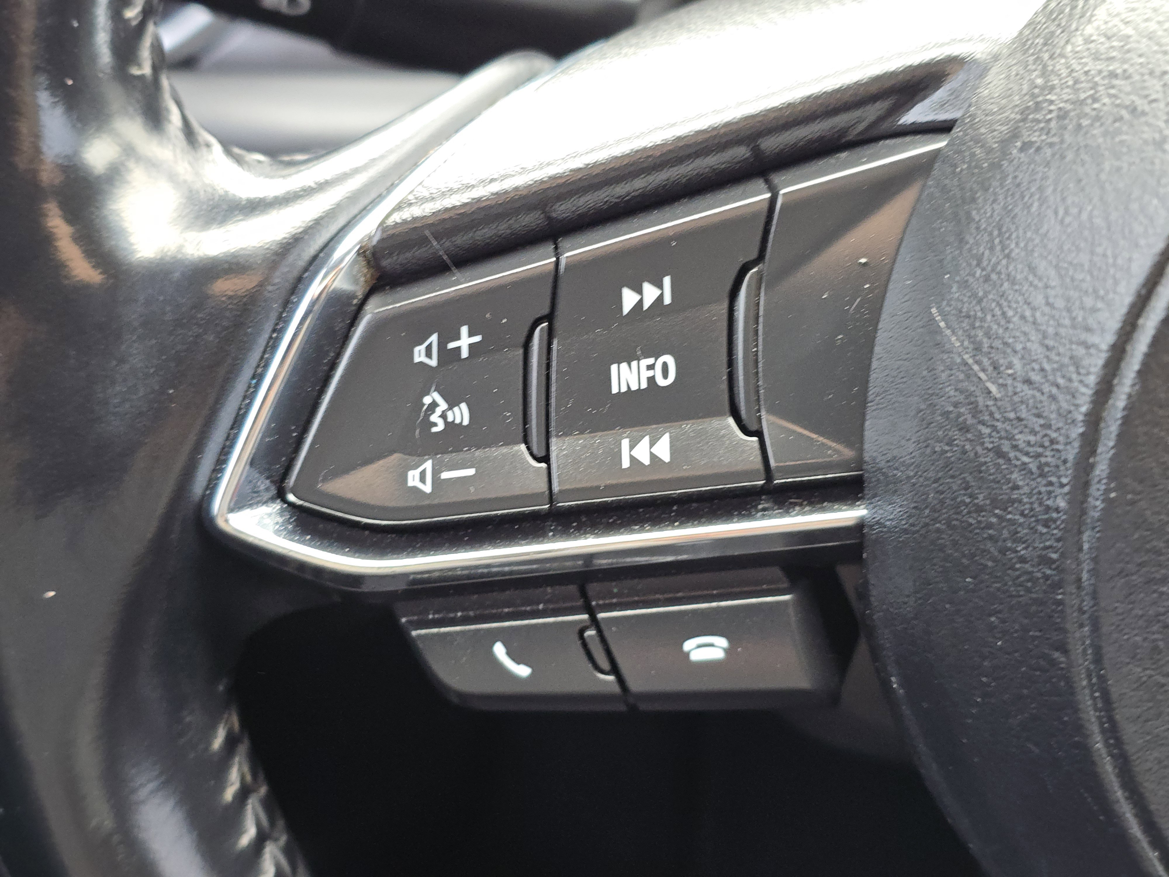 Used 2019 MAZDA CX-5 Touring image 13