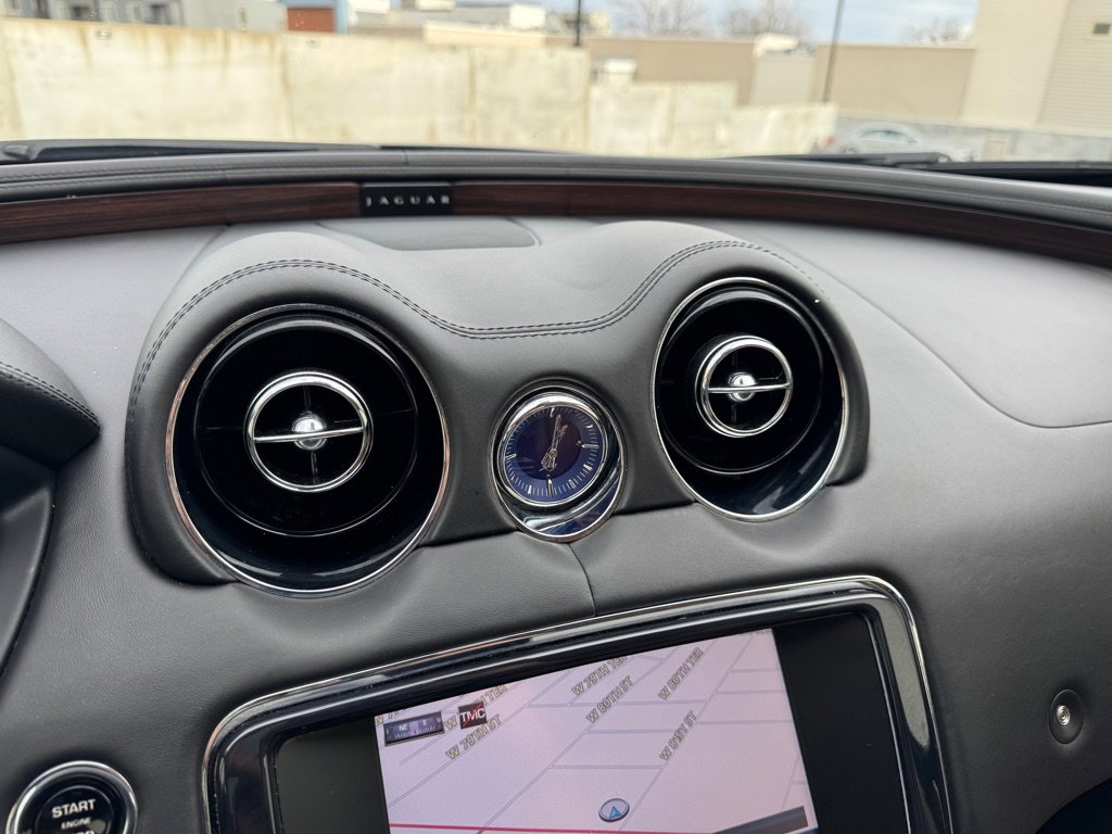 Used 2011 Jaguar XJ L image 17