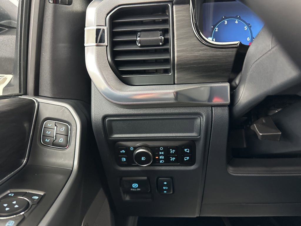 New 2025 Ford F150 Lariat w/ Equipment Group 501A Mid image 47