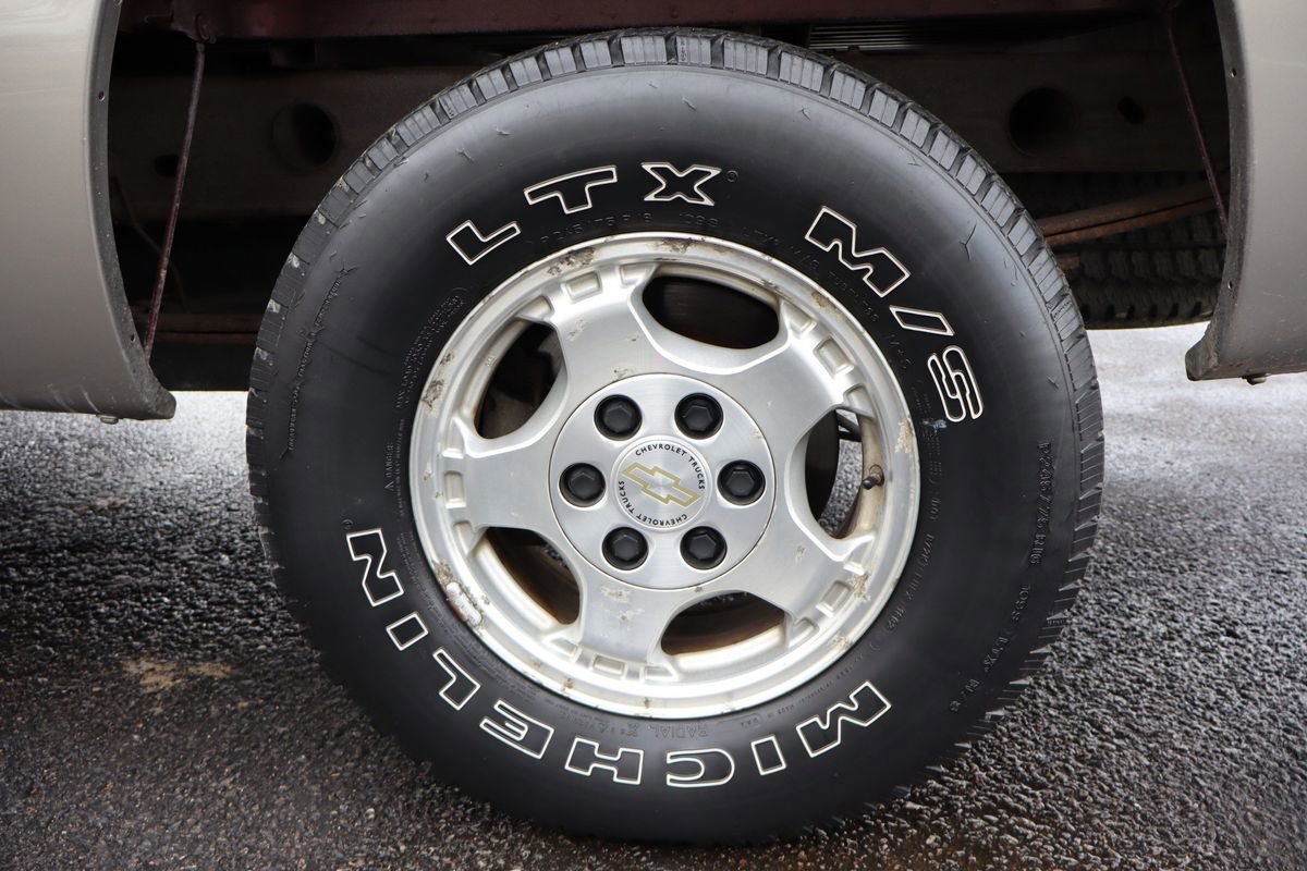 Used 1999 Chevrolet Silverado 1500 LS w/ Firm Ride Suspension Pkg image 32