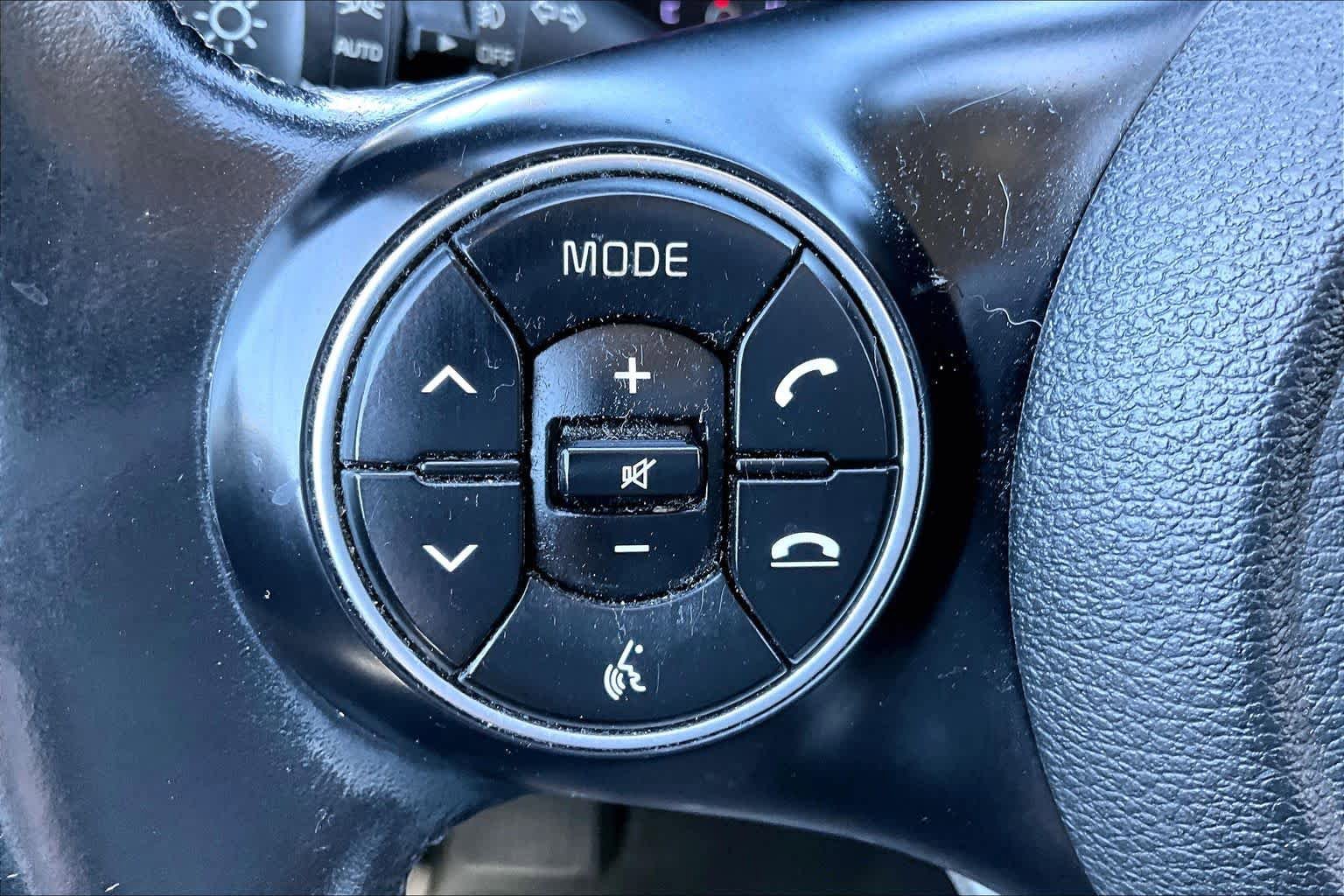 Used 2020 Kia Soul GT-Line FWD image 20
