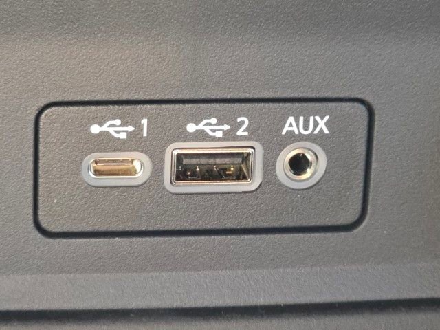 New 2025 Nissan Sentra SR w/ Trunk Package image 5