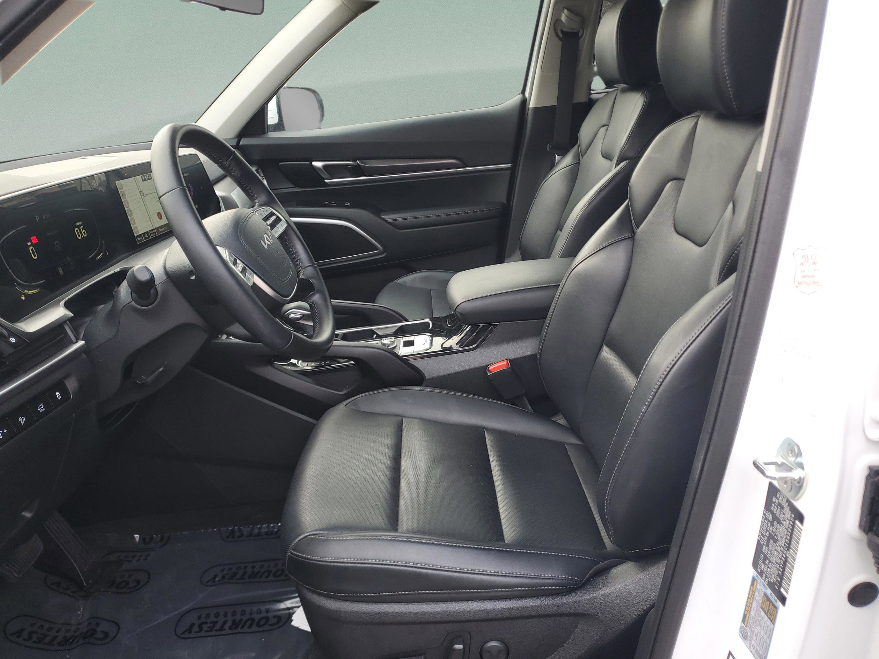 Certified 2025 Kia Telluride S image 20