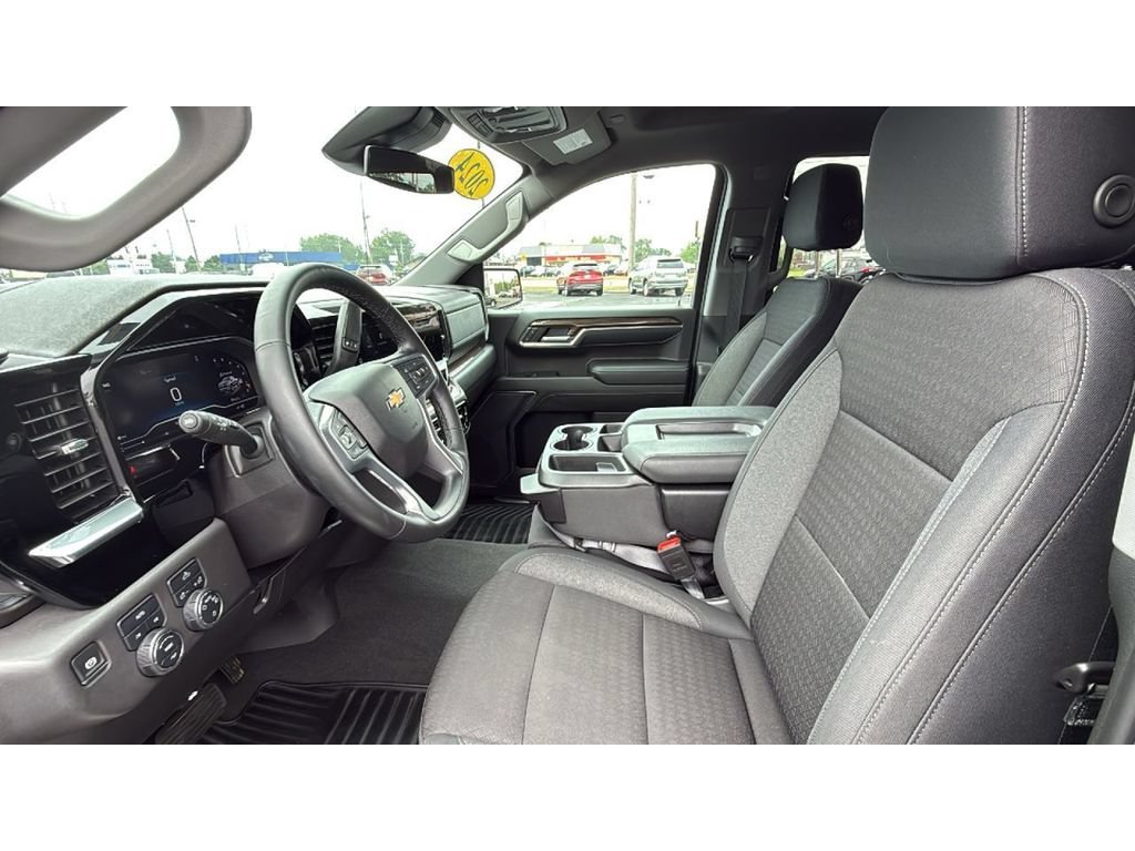 Used 2024 Chevrolet Silverado 1500 LT AWD/4WD image 26