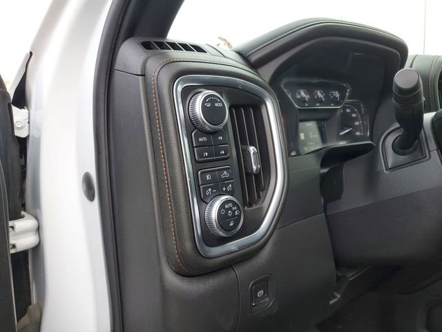 Certified 2022 GMC Sierra 1500 AT4 w/ AT4 Preferred Package image 17
