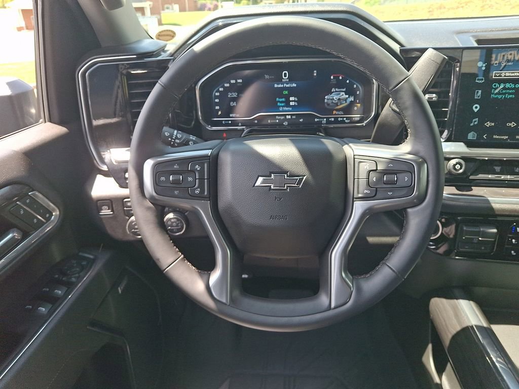 Used 2025 Chevrolet Silverado 2500 LTZ w/ LTZ Plus Package AWD/4WD image 19