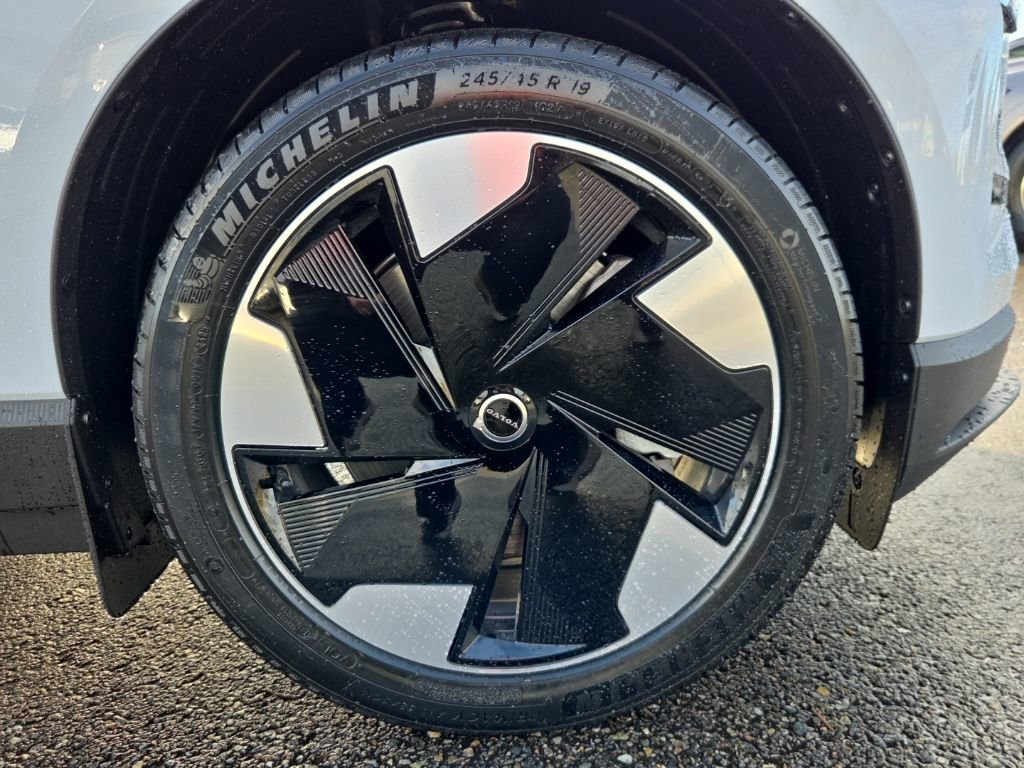 New 2026 Volvo EX30 Plus w/ Protection Package Premier AWD/4WD image 10
