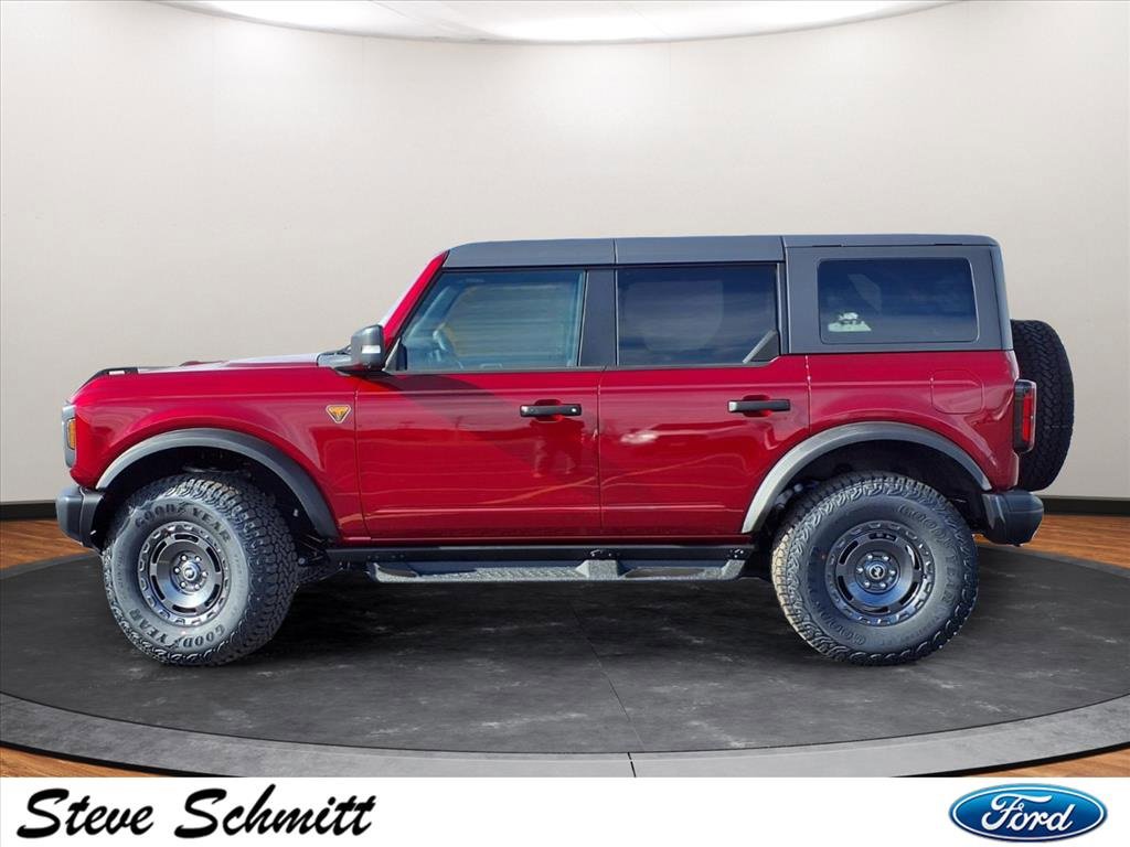 New 2025 Ford Bronco Badlands image 2