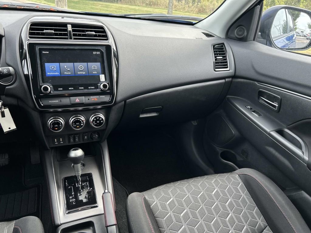 New 2025 Mitsubishi Outlander Sport LE image 14