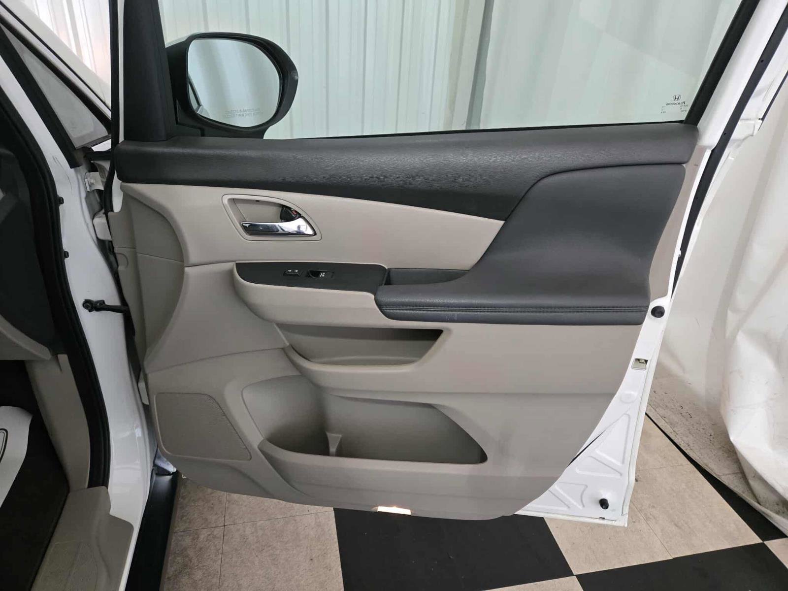 Used 2016 Honda Odyssey EX-L image 14