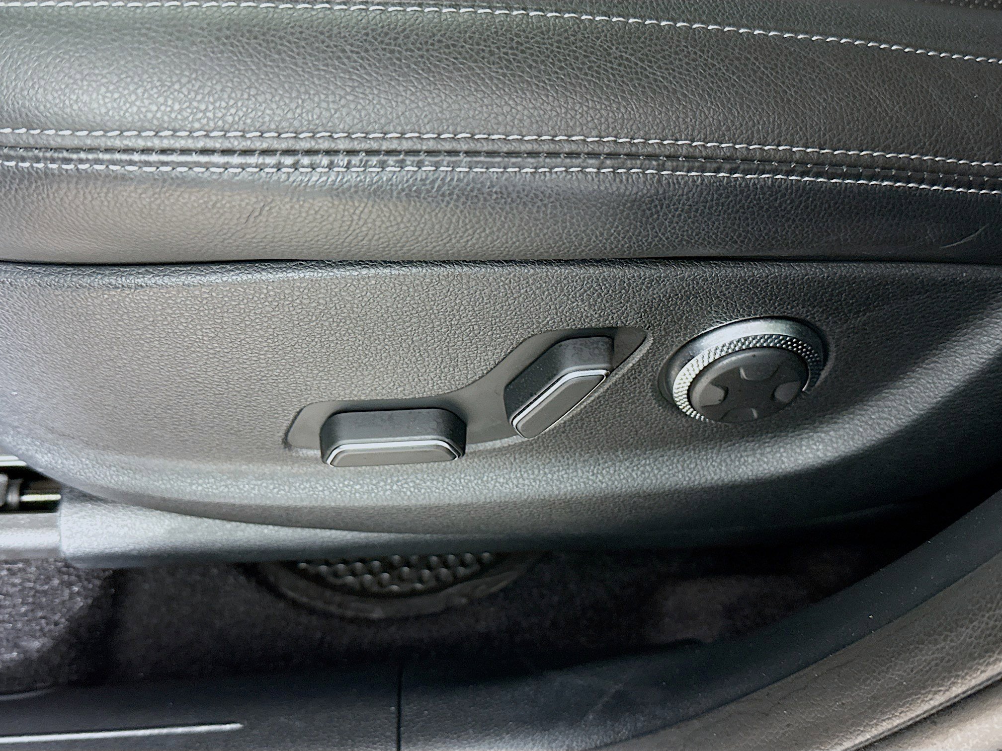 Used 2023 Genesis GV70 2.5T image 24