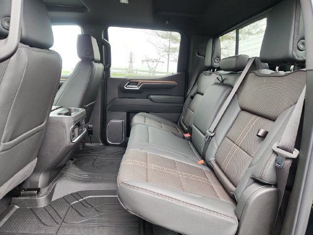 New 2026 Chevrolet Silverado 1500 High Country w/ High Country Premium Package AWD/4WD image 15