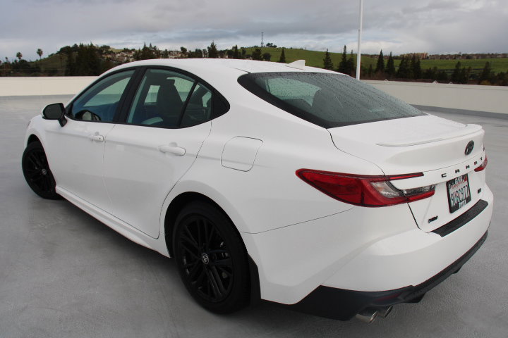 Certified 2025 Toyota Camry SE w/ Convenience Package image 5