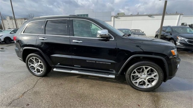 Used 2021 Jeep Grand Cherokee Limited image 3