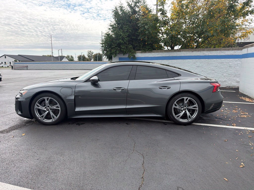 Used 2023 Audi e-tron GT Premium Plus AWD/4WD image 2