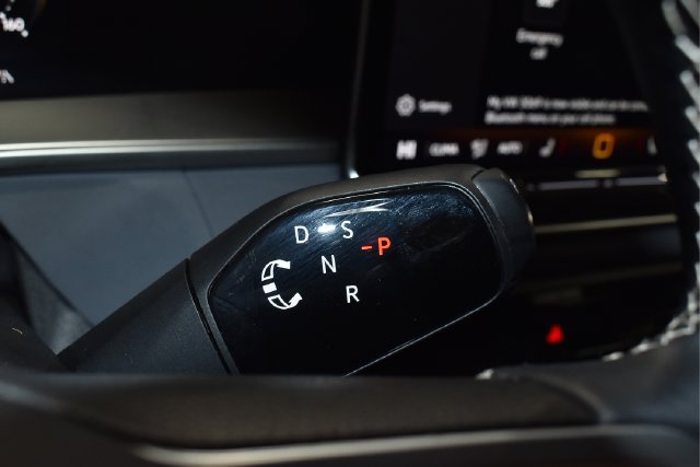 Used 2026 Volkswagen Tiguan SE AWD/4WD image 14