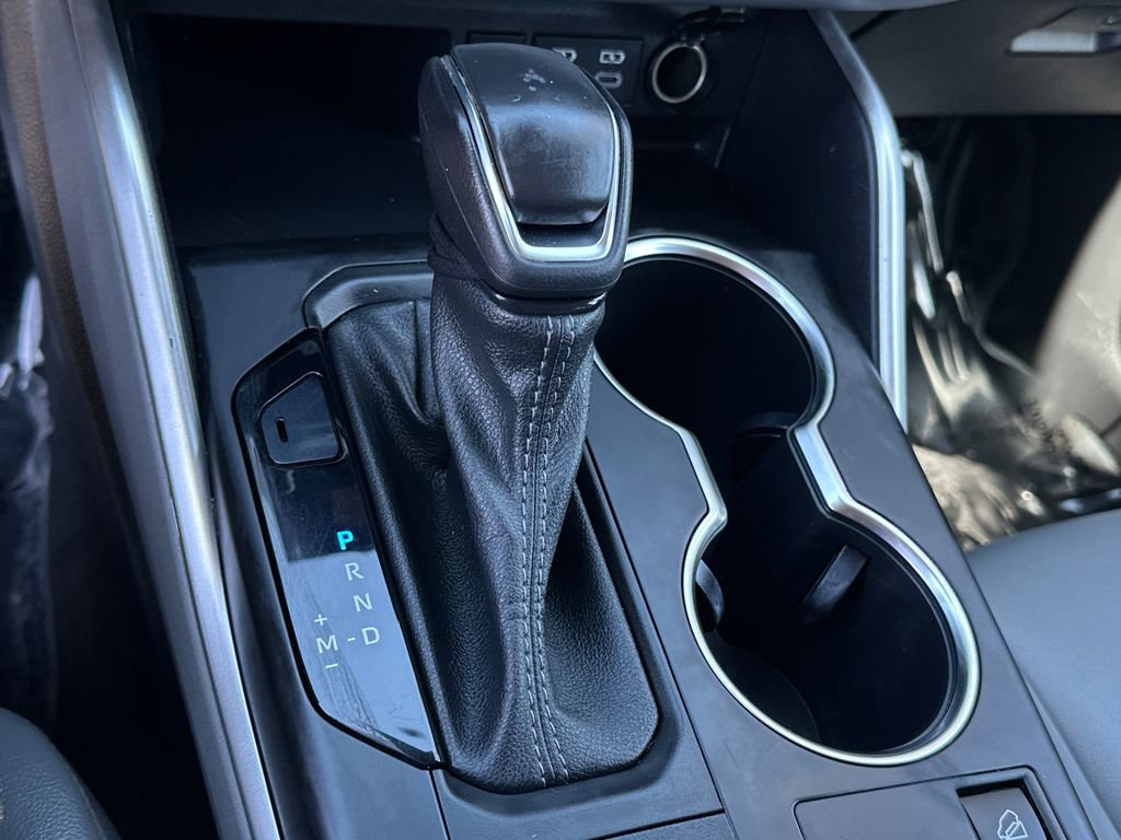 Used 2023 Toyota Highlander XLE image 28