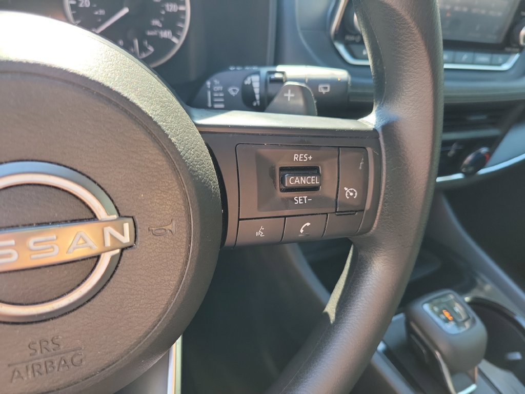 Used 2024 Nissan Rogue S FWD image 34