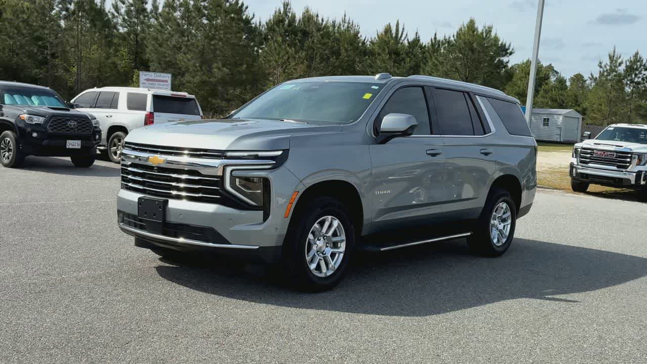 Used 2025 Chevrolet Tahoe LT AWD/4WD image 4