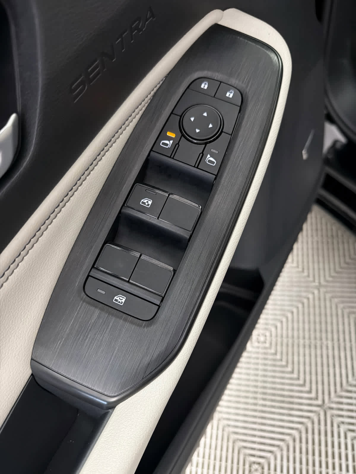 Used 2026 Nissan Sentra SL w/ Floor Mat Package FWD image 23